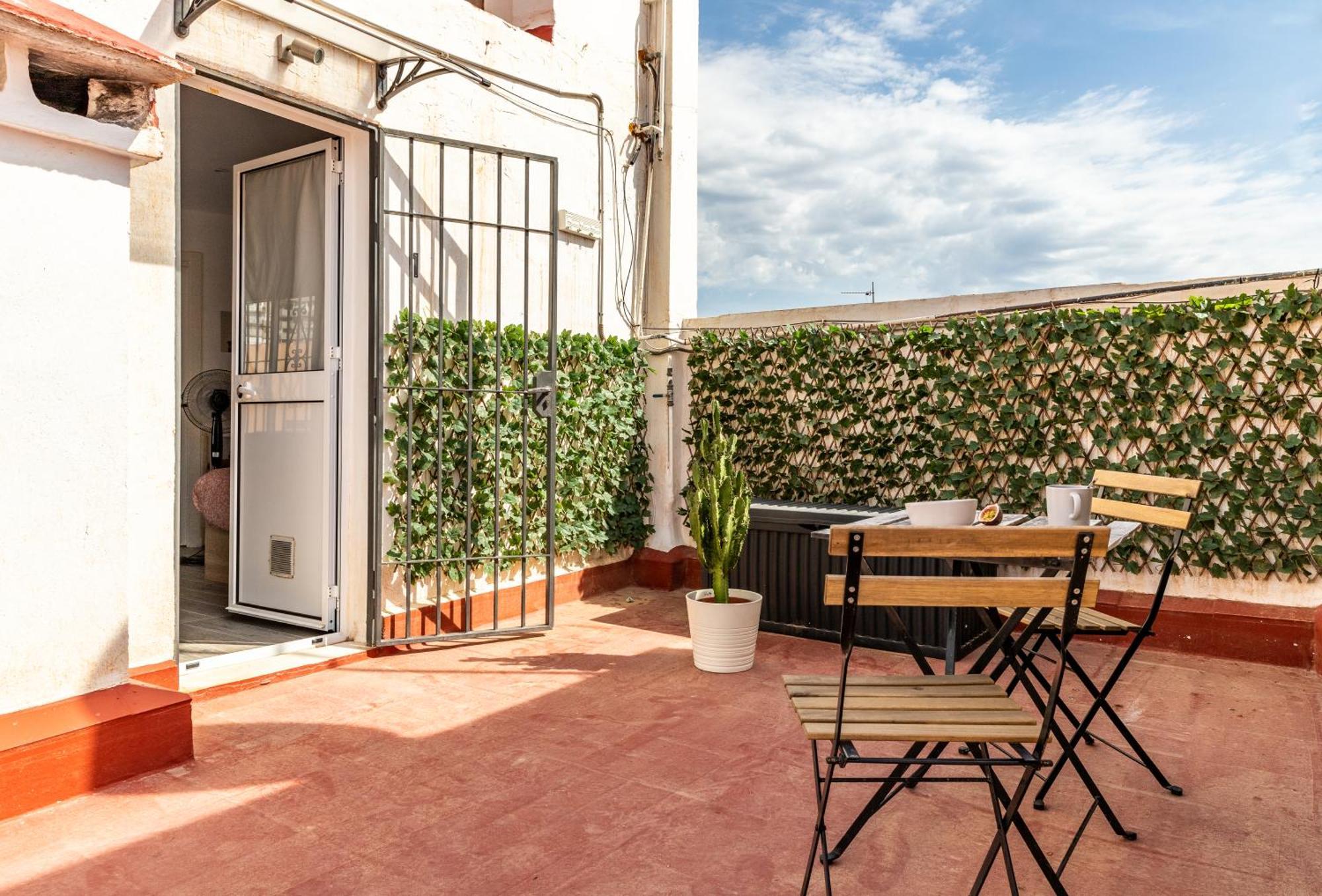 Apartment Mini Rooftop & Relax 1 *